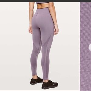 EUC Lululemon Iconic Sweat Tight